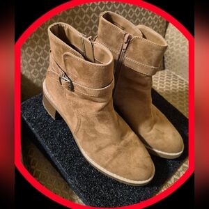 Loft Ann Taylor Tan Faux Suede Ankle Boots w/ Inner Zip & 2" Block Heel